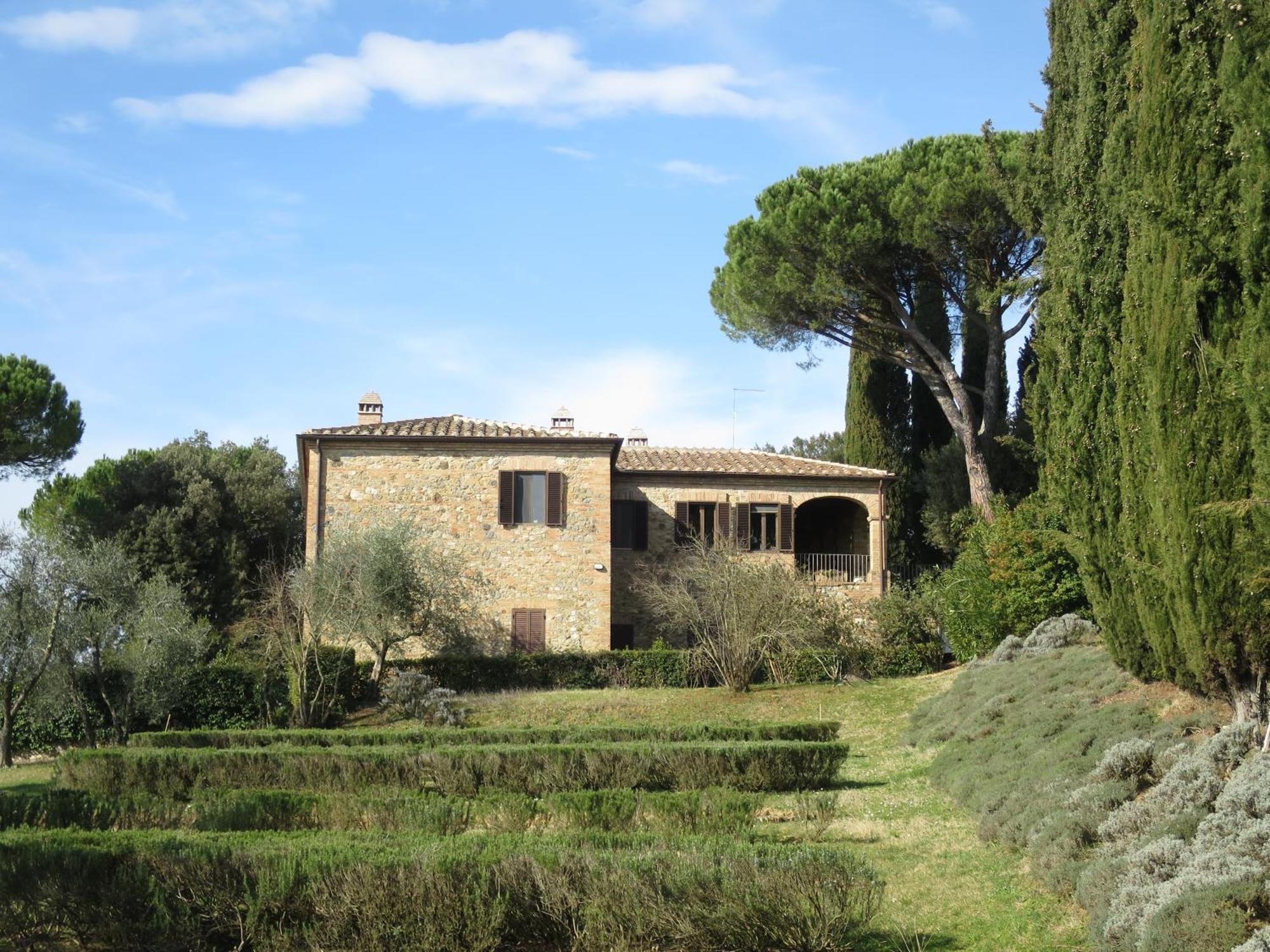 Aparthotel La Torre Alle Tolfe 2*